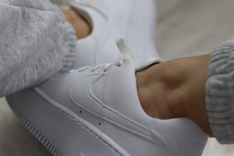 cutest white sneakers 2022.